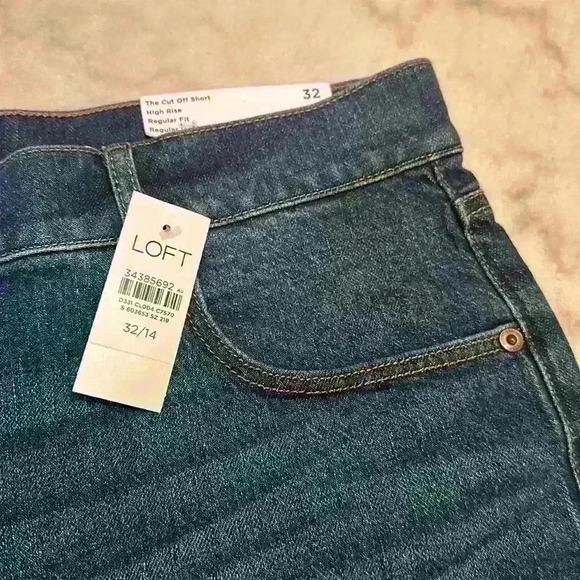 LOFT The Cut Off Short - Picture 6 of 14